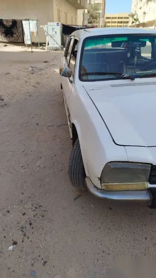 بيجو 504 1975 أبيض مستعملة للبيع