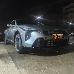 كيا كي 4 2026 فضي جديدة للبيع