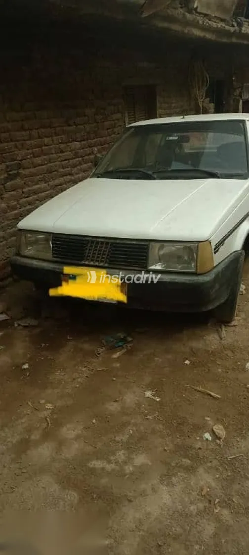 فيات ريجاتا 1986 أبيض مستعملة للبيع - 4
