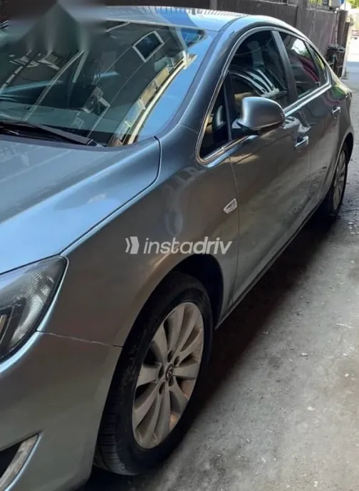 Opel Astra 2013 Silver Used for Sale - 3
