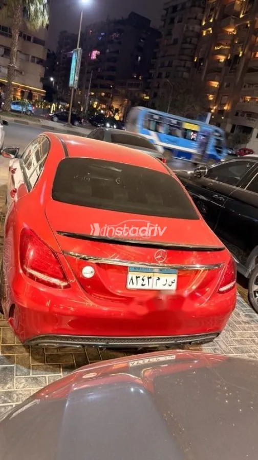 Mercedes C 180 2016 Dark Red Used for Sale - 2