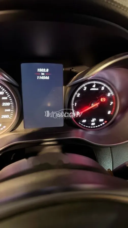 Mercedes C 180 2016 Dark Red Used for Sale - 3