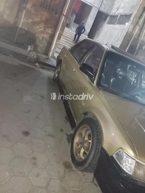 هوندا سيفك 1990 ذهبي مستعملة للبيع - 3