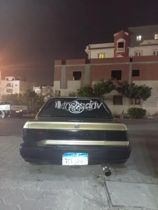 هوندا سيفك 1990 ذهبي مستعملة للبيع - 5