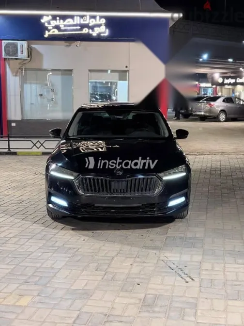 سكودا اوكتافيا 2021 أسود مستعملة للبيع - 1
