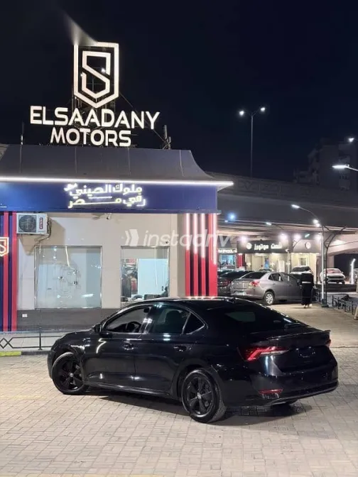 سكودا اوكتافيا 2021 أسود مستعملة للبيع - 6