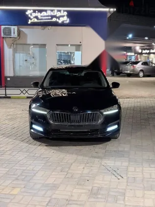 سكودا اوكتافيا 2021 أسود مستعملة للبيع
