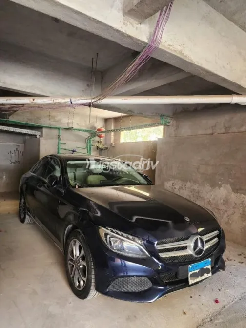 مرسيدس C 180 2018 أبيض مستعملة للبيع - 1