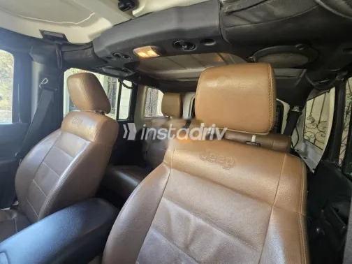 جيب رانجلر 2012 أسود مستعملة للبيع - 4