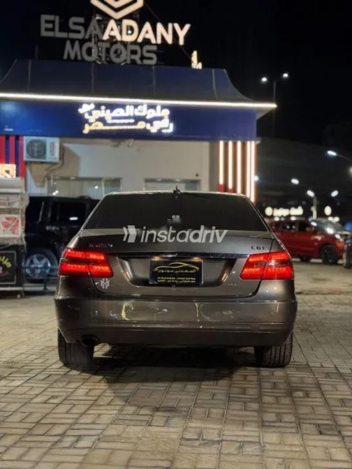 مرسيدس E 250 2011 رمادي مستعملة للبيع - 3