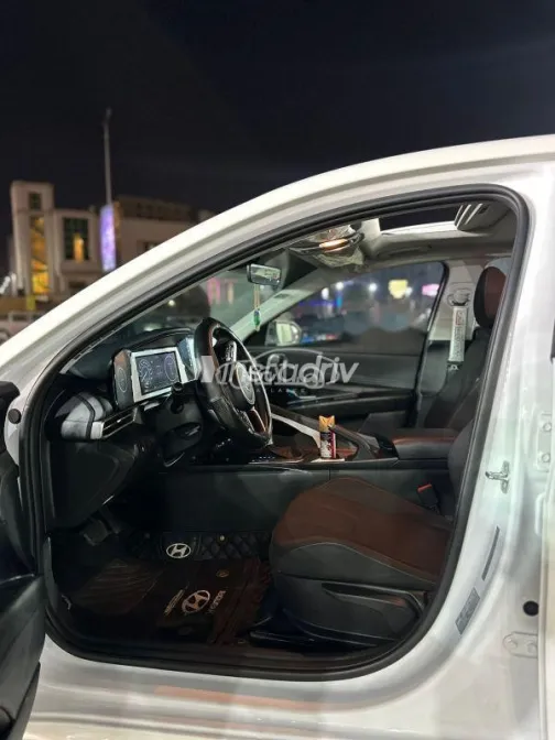 هيونداي إلنترا 2022 أبيض مستعملة للبيع - 3