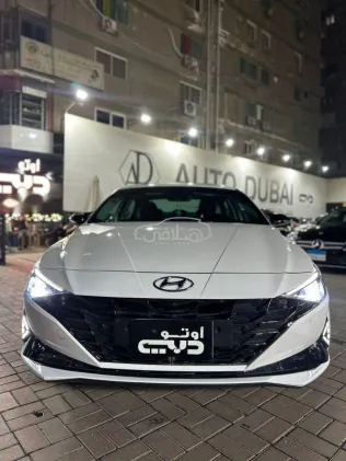 Hyundai Elantra 2022 White Used for Sale