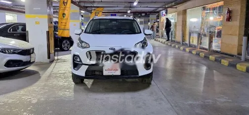 كيا سبورتاج 2022 أبيض مستعملة للبيع - 1