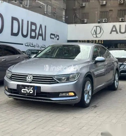 فولكس فاغن باسات 2019 رمادي مستعملة للبيع - 2
