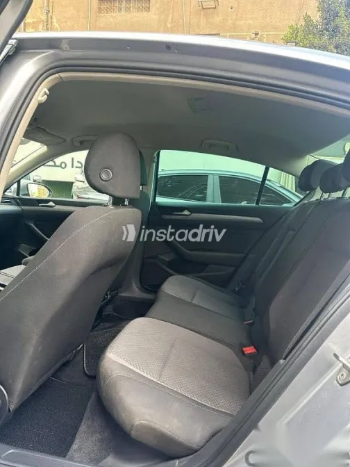 فولكس فاغن باسات 2019 رمادي مستعملة للبيع - 4