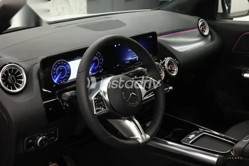 مرسيدس EQA 2025 أبيض جديدة للبيع - 3