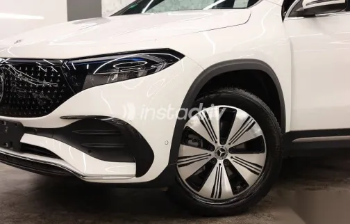 مرسيدس EQA 2025 أبيض جديدة للبيع - 6