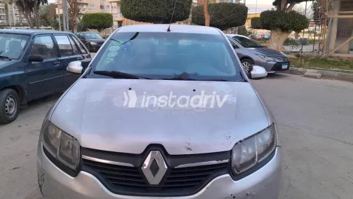 Renault Logan 2016 Silver Used for Sale - 1