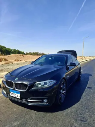 بي ام دبليو 520 2016 أسود مستعملة للبيع