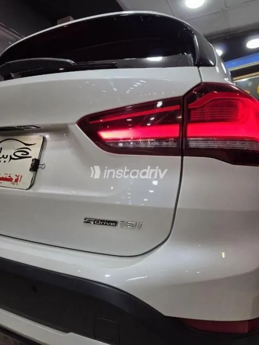 بي ام دبليو X1 2020 أبيض مستعملة للبيع - 5