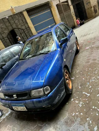 سيات ابيزا 1998 أبيض مستعملة للبيع