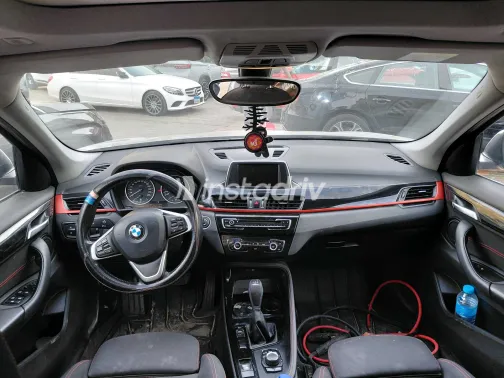 بي ام دبليو X1 2017 أبيض مستعملة للبيع - 7