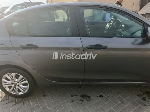 فيات تيبو 2018 أبيض مستعملة للبيع - 1