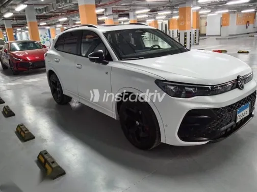 فولكس فاغن تيجون 2025 أبيض مستعملة للبيع - 4