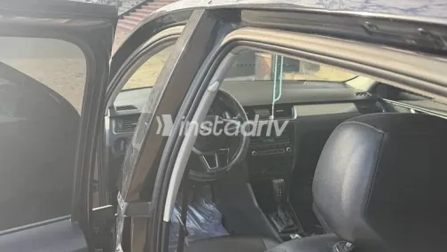 سكودا رابيد 2015 أسود مستعملة للبيع - 1