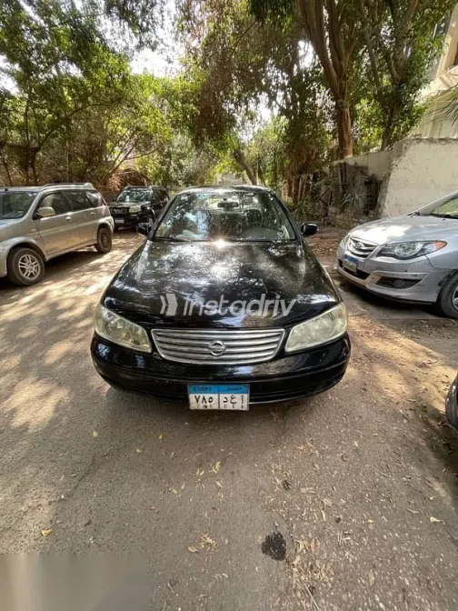 نيسان صنى 2009 أسود مستعملة للبيع - 1