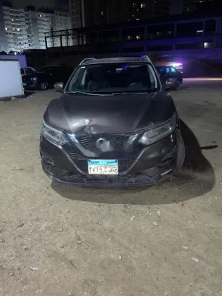 Nissan Qashqai 2018 Brown Used for Sale