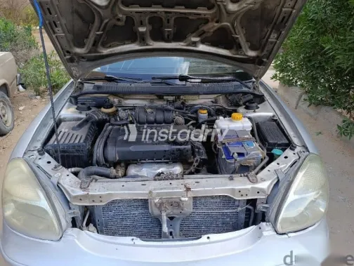 دايو نوبيرا 2004 فضي مستعملة للبيع - 5