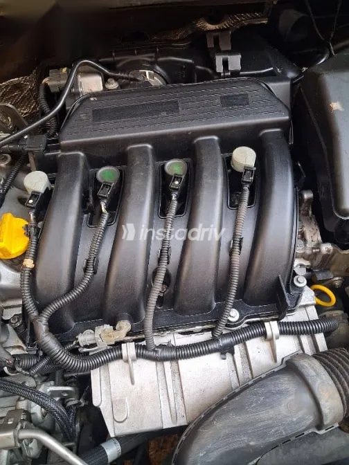 رينو لوجان 2019 أزرق غامق مستعملة للبيع - 5