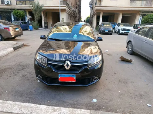 Renault Logan 2017 White Used for Sale - 1