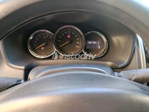 Renault Logan 2017 White Used for Sale - 3