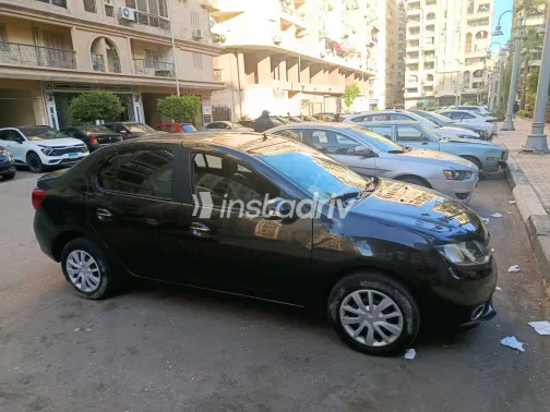 Renault Logan 2017 White Used for Sale - 4