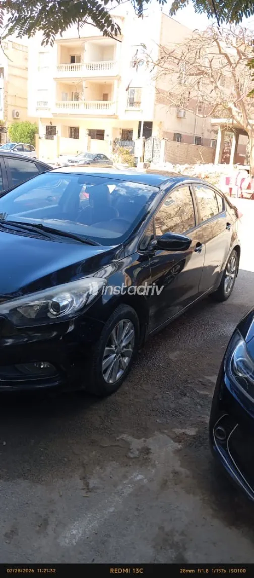 كيا سيراتو 2016 أبيض مستعملة للبيع - 4