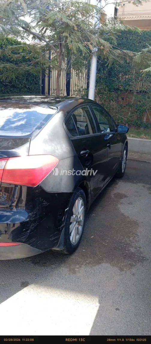 كيا سيراتو 2016 أبيض مستعملة للبيع - 7