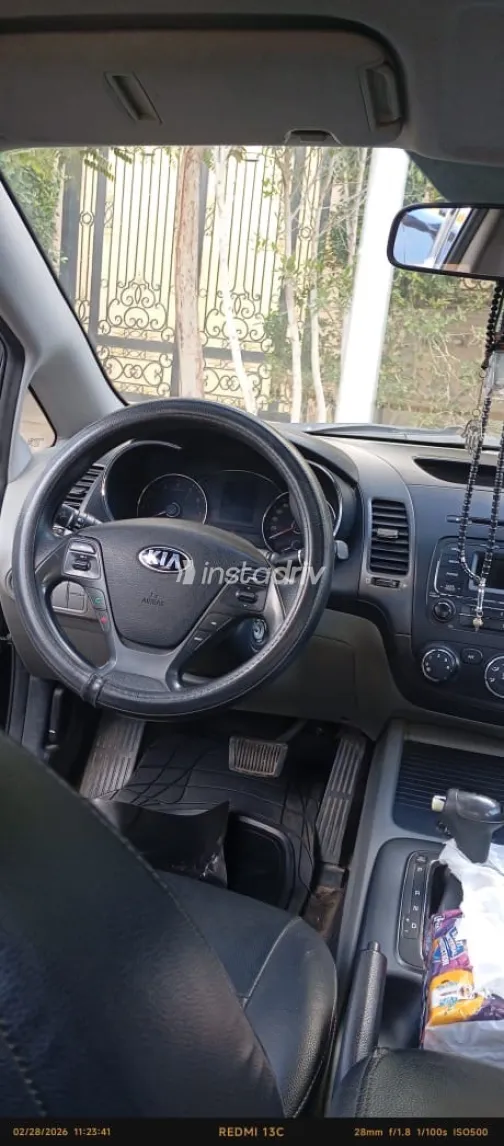 كيا سيراتو 2016 أبيض مستعملة للبيع - 10