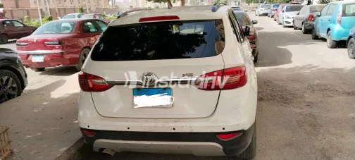 بريليانس V5 2014 أبيض مستعملة للبيع - 2