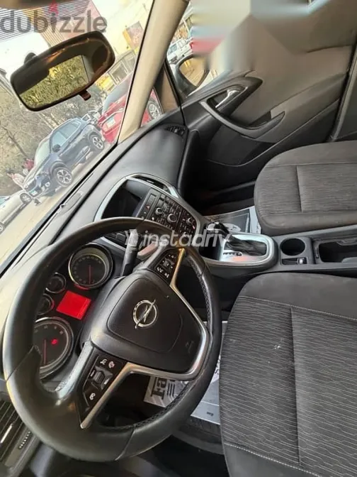 اوبل أسترا 2020 بيج مستعملة للبيع - 4