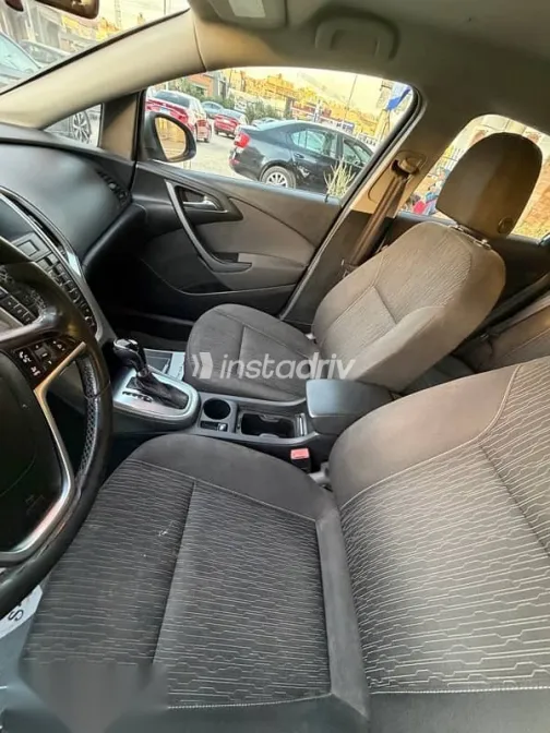 اوبل أسترا 2020 بيج مستعملة للبيع - 8