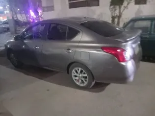 نيسان صنى 2018 بني مستعملة للبيع