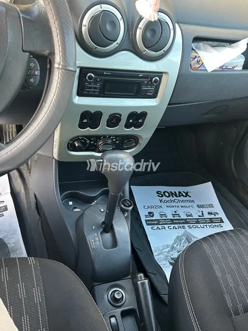 رينو سانديرو 2014 أبيض مستعملة للبيع - 4