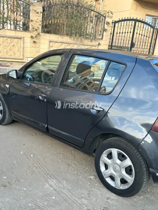 رينو سانديرو 2014 أبيض مستعملة للبيع - 8