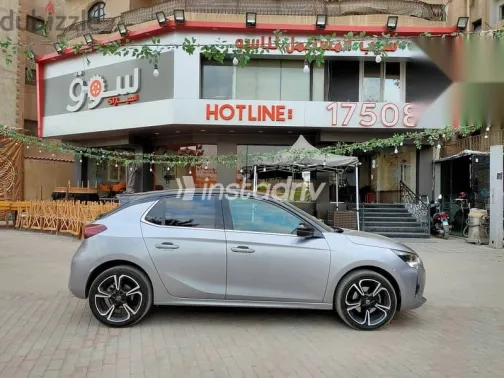 اوبل كورسا 2023 فضي مستعملة للبيع - 3