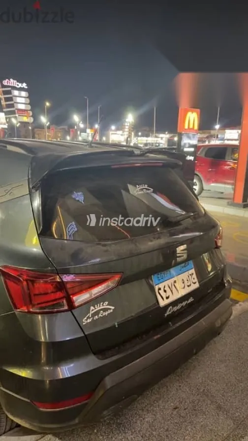 سيات ارونا 2022 رمادي مستعملة للبيع - 2