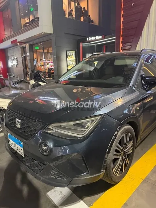 سيات ارونا 2022 رمادي مستعملة للبيع - 8