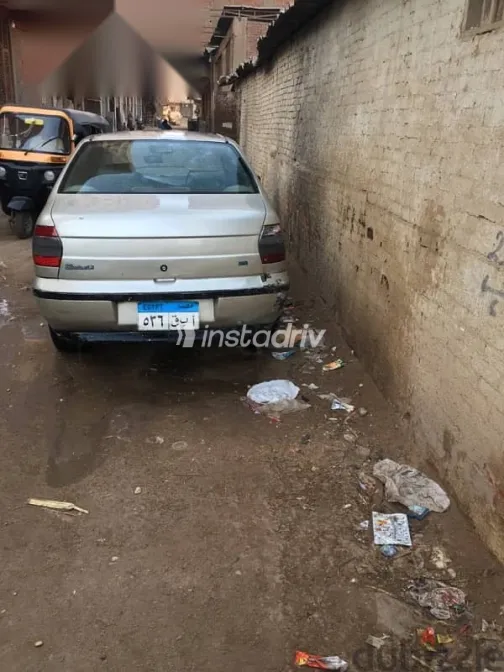 فيات سينا 2000 ذهبي مستعملة للبيع - 4