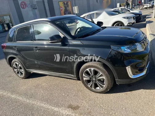 سوزوكى فيتارا 2022 أسود مستعملة للبيع - 1